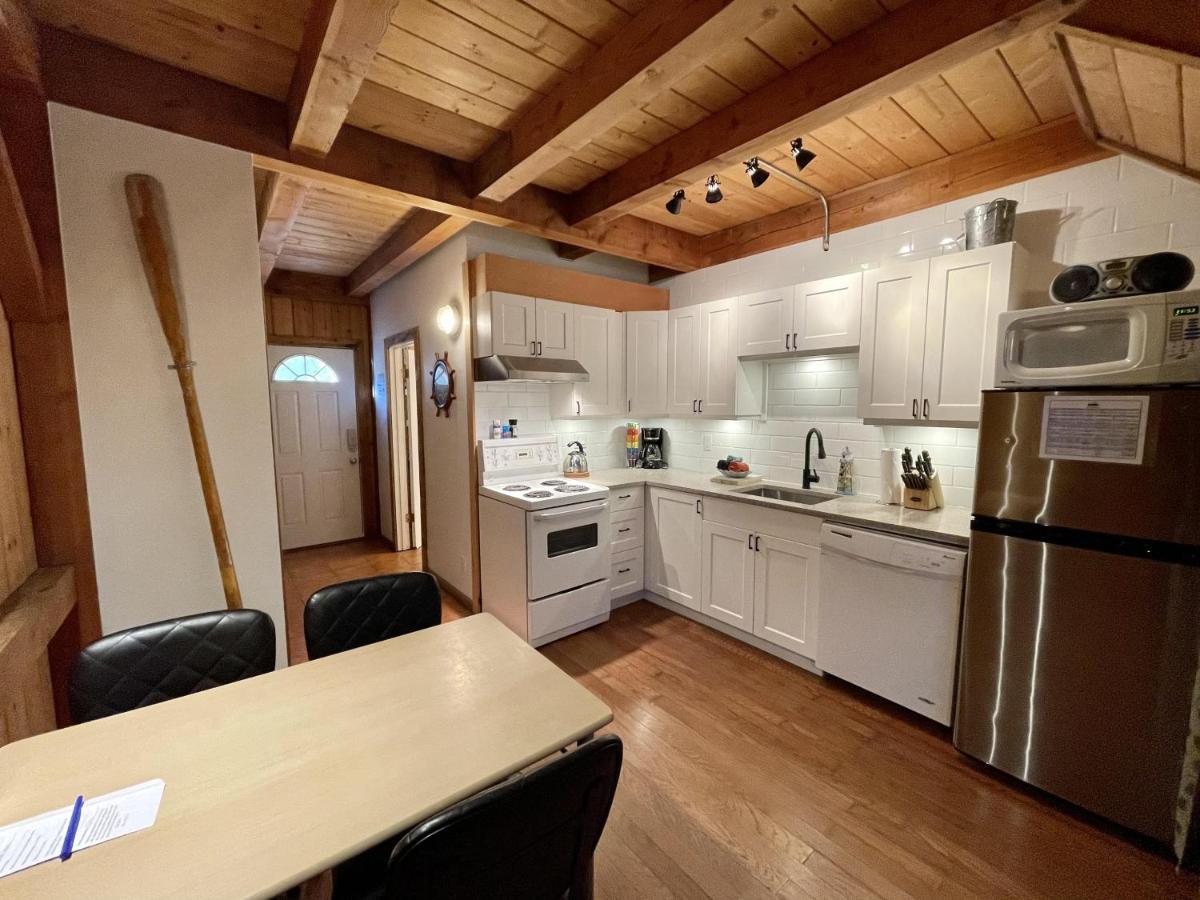 Waterfront Timber Frame Cottage! Ucluelet Zewnętrze zdjęcie