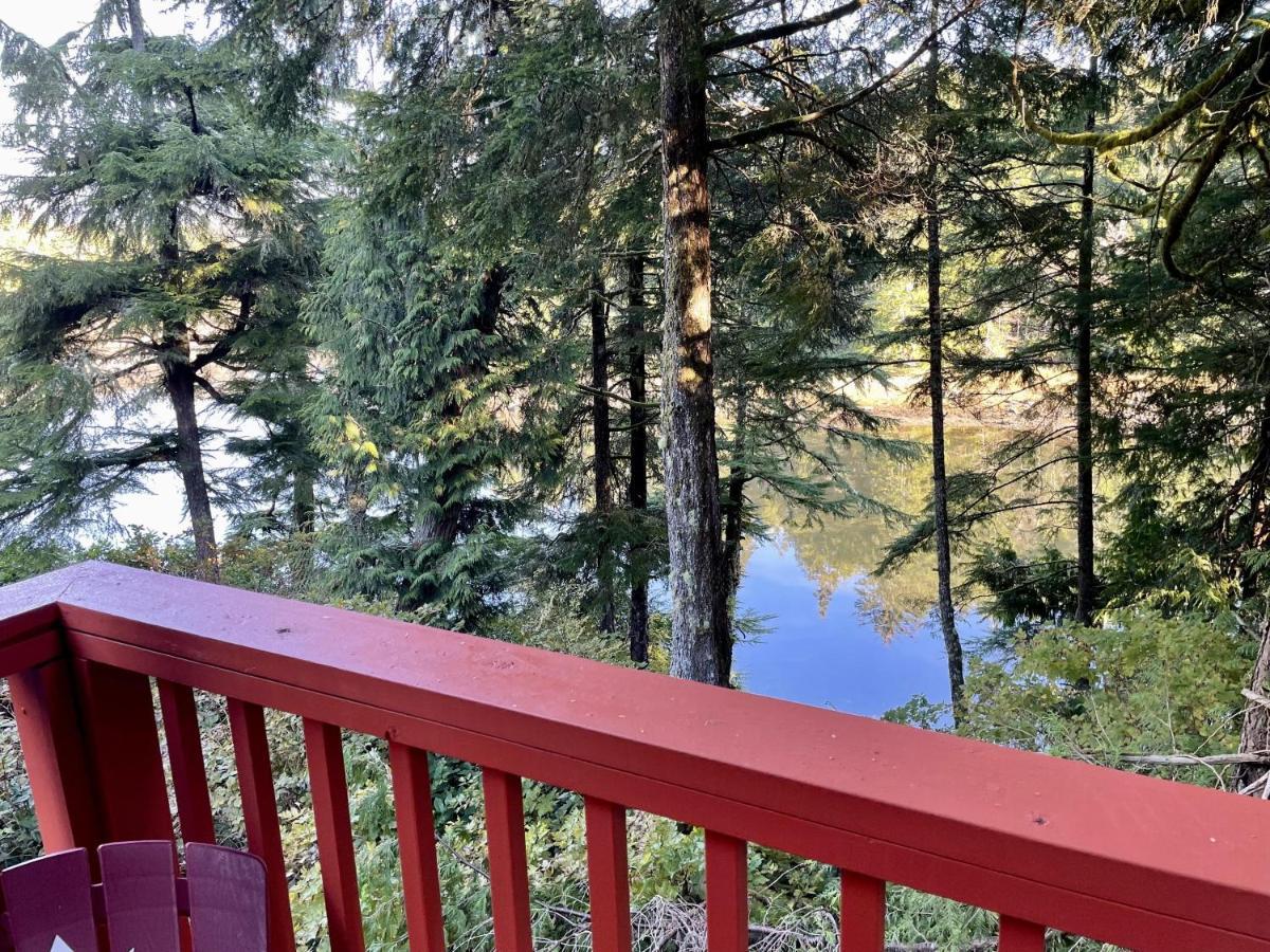 Waterfront Timber Frame Cottage! Ucluelet Zewnętrze zdjęcie