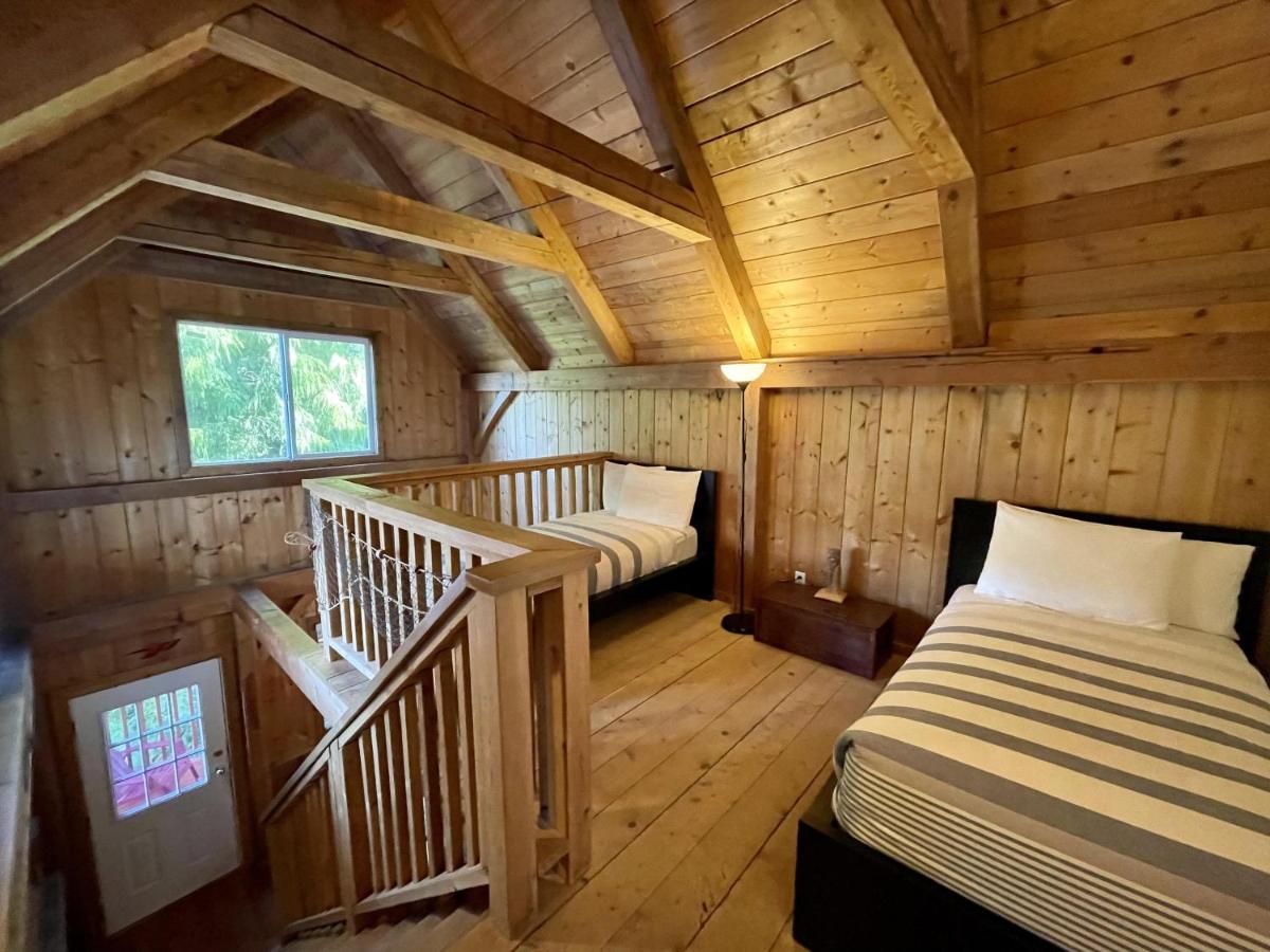 Waterfront Timber Frame Cottage! Ucluelet Zewnętrze zdjęcie