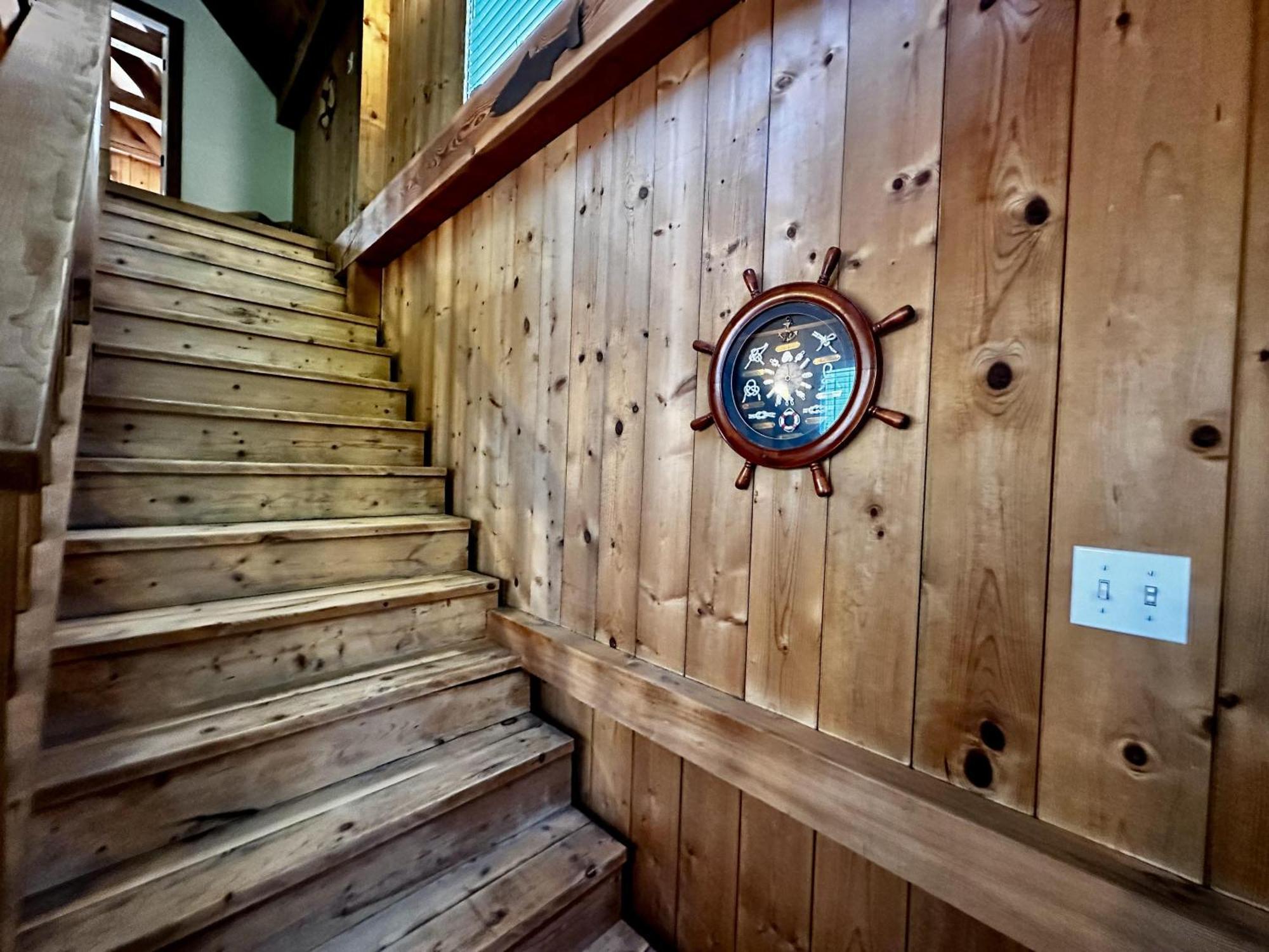 Waterfront Timber Frame Cottage! Ucluelet Zewnętrze zdjęcie